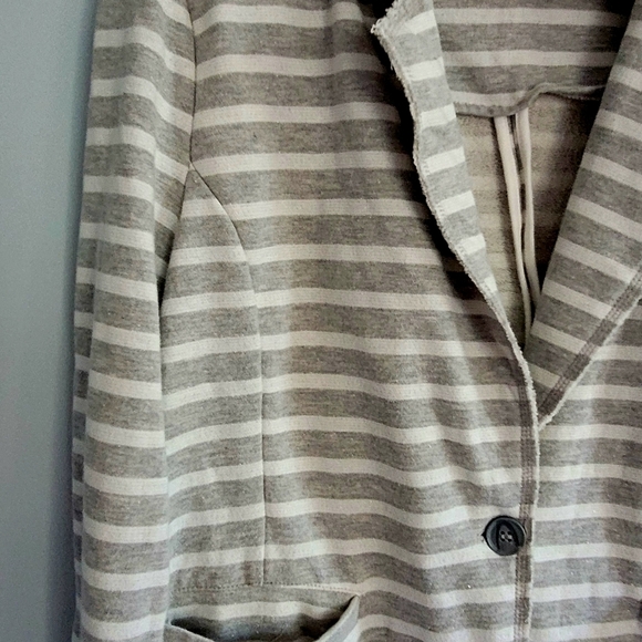 Tommy Hilfiger Gray and White Stripe Blazer Short Cropped Knit Jacket Size XL - Picture 3 of 4